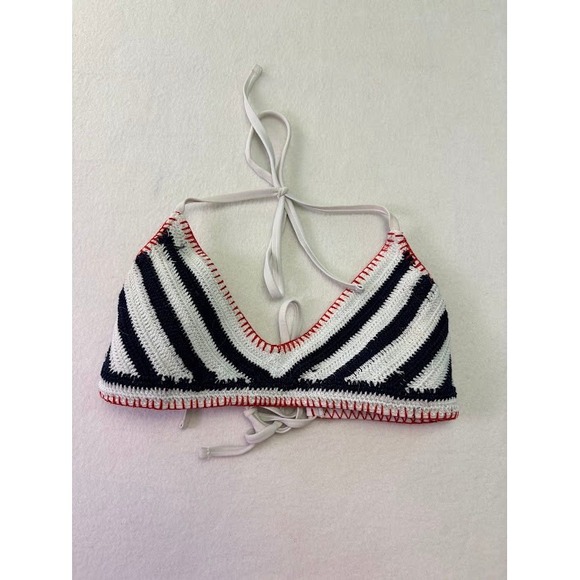Xhilaration Other - Xhilaration Bikini Top Womens Medium White Black Red‎ Crochet Striped